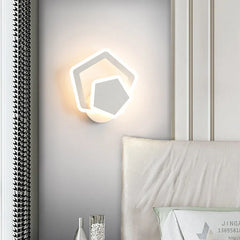 LED Heart-shaped Nordic Wall Lamp Minimalist Postmodern Creative Bedroom Living Room Corridor Background Wall Bedside Lamp - Golden Atelier