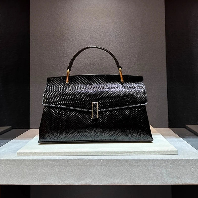 Black snake stitching leather handbag