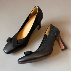 Butterfly-knot Mule Pumps