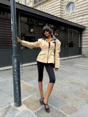 Contrast-Collar Zip Jacket with Tailored Lines