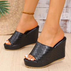 Casual chic black wedges with anti-slip rubber sole