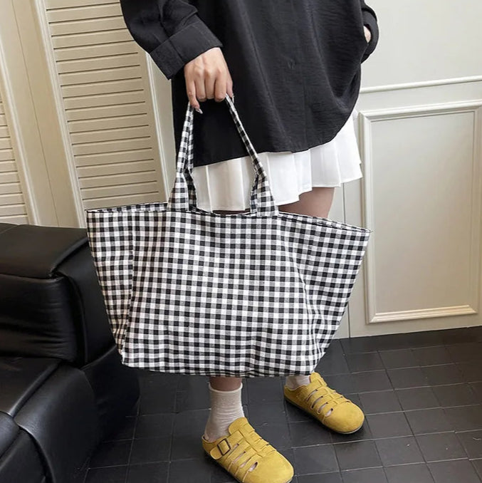 Eco-friendly oversized plaid bag for women with two handles

