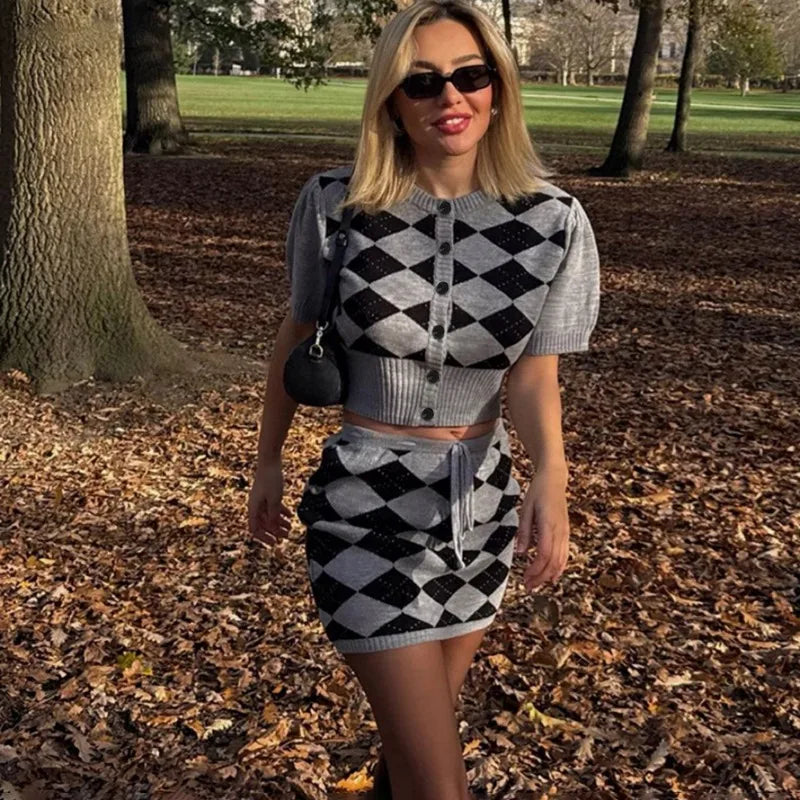 Matching plaid mini skirt with elastic waist and tie detail