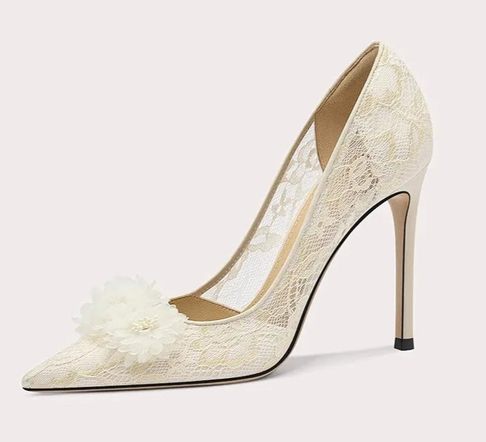 Elegant lace bridal pumps with rhinestone appliqué