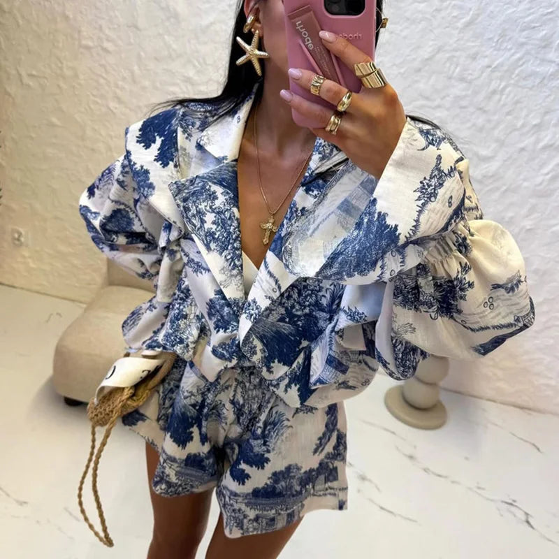 Two-piece retro floral shorts set with flare sleeve shirt for summer