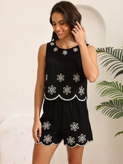 Scalloped edge co-ord outfit ideal for Pinterest-worthy summer looks