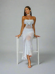 Slim fit summer knit dress with applique detail