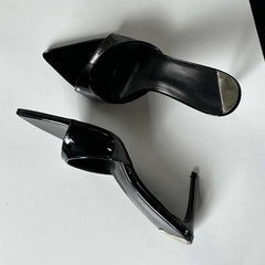 Minimalist women’s pointed-toe heels for summer wear
