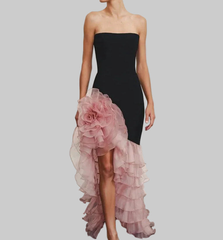 Floor-length strapless dress with statement ruffles and refined silhouette