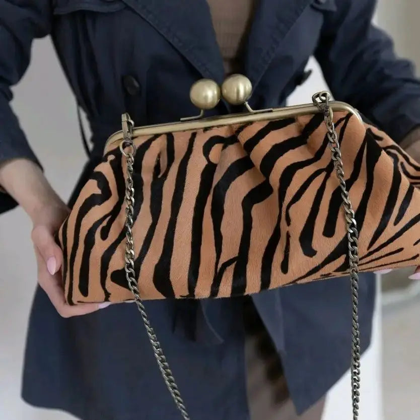 Vintage leopard print clutch with bronze kiss lock