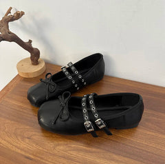 Women’s black flats with strap and soft sole