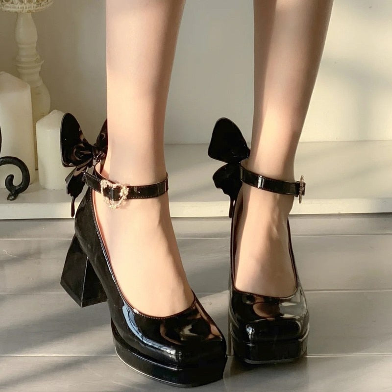 Chunky Heeled Buckle Strap Bow Pump Shoes 