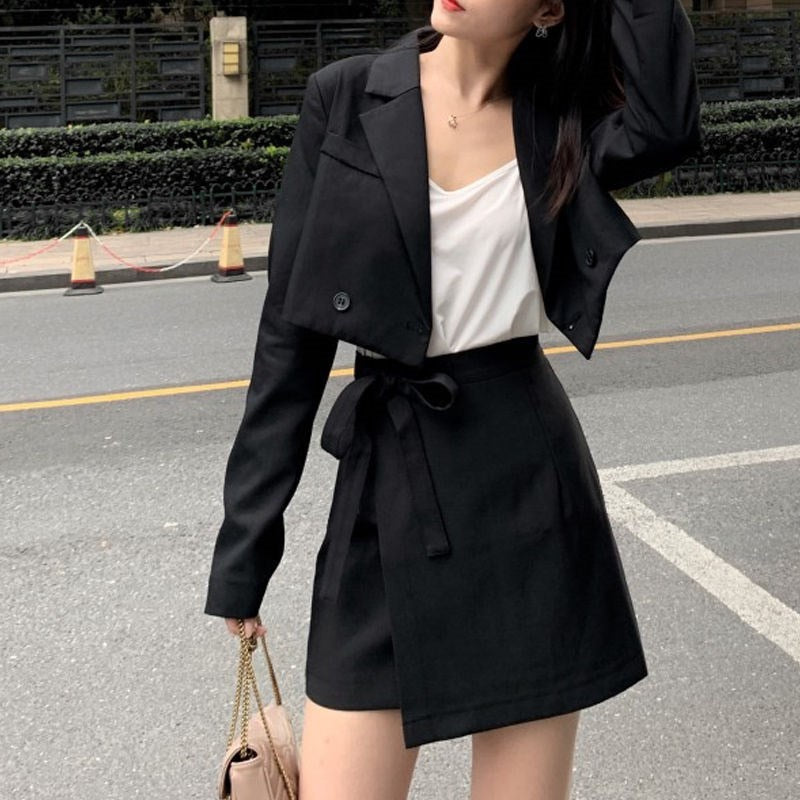 Long Sleeve Buttoned Up Short Jacket