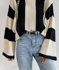 Women's Knitted O-neck Oversized Striped Sweaters 